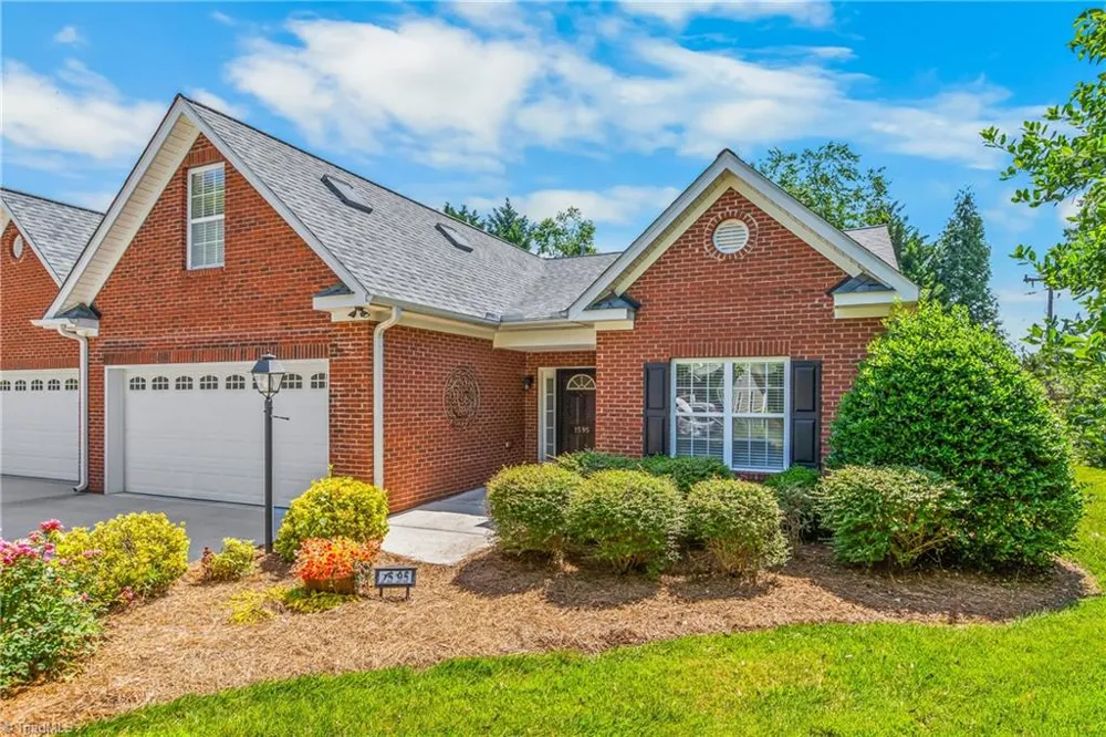 1595 Langdon Village Drive Clemmons, NC 27012