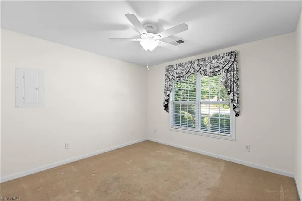 1595 Langdon Village Drive Clemmons, NC 27012