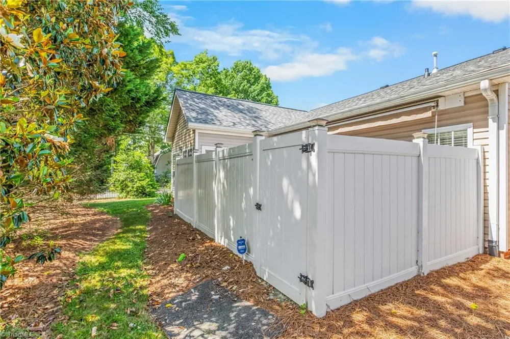 1595 Langdon Village Drive Clemmons, NC 27012