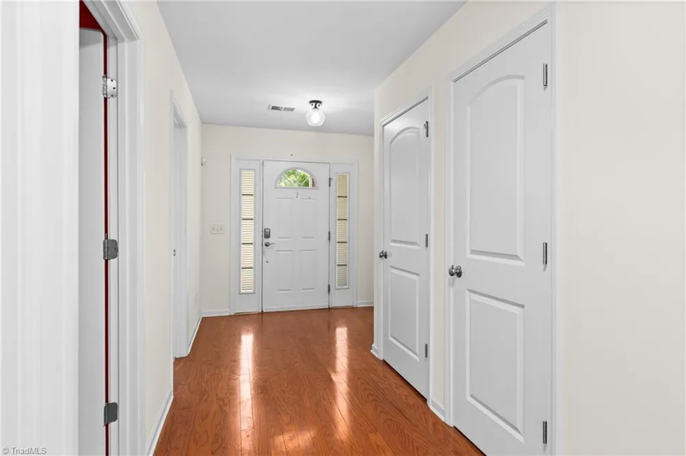 1595 Langdon Village Drive Clemmons, NC 27012