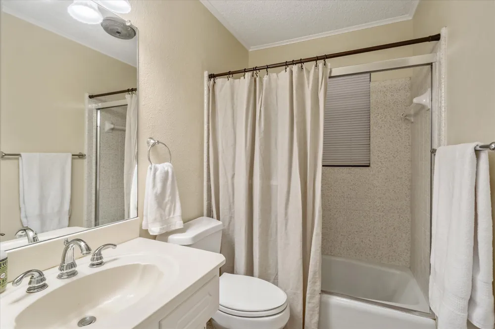 881 VZ County Road 4605 Ben Wheeler, TX 75754