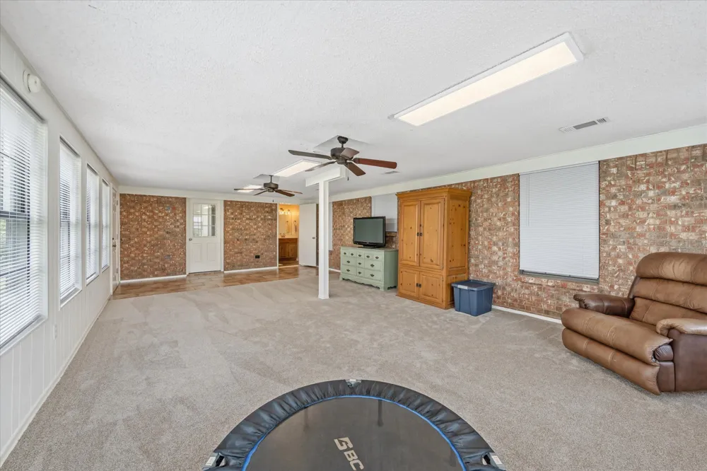 881 VZ County Road 4605 Ben Wheeler, TX 75754