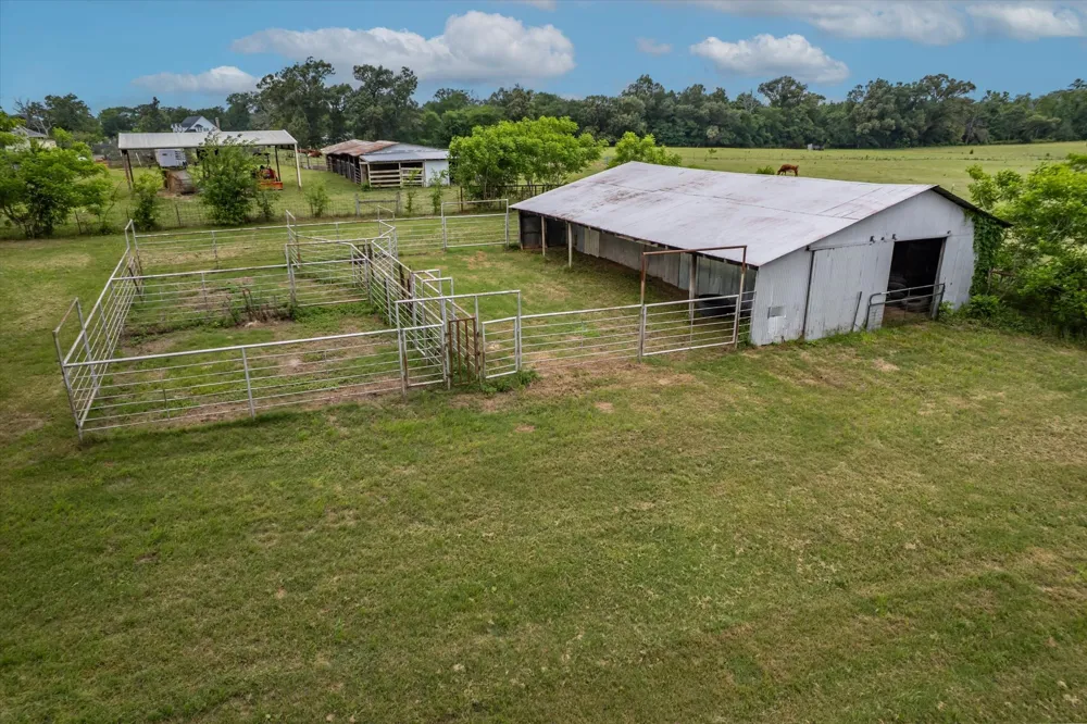 881 VZ County Road 4605 Ben Wheeler, TX 75754