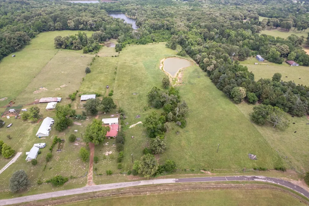 881 VZ County Road 4605 Ben Wheeler, TX 75754