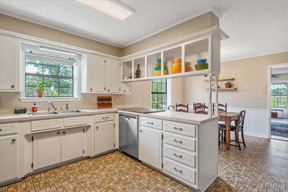 881 VZ County Road 4605 Ben Wheeler, TX 75754