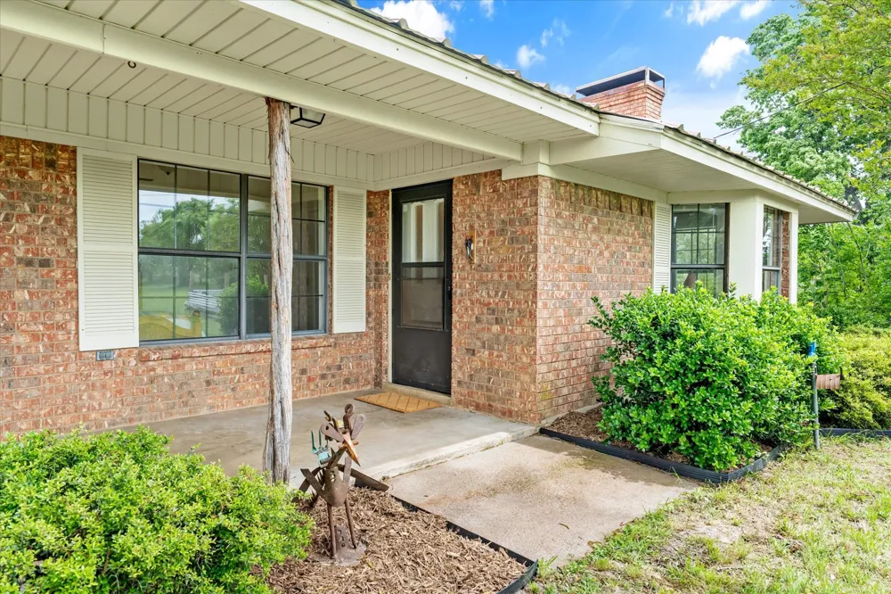 881 VZ County Road 4605 Ben Wheeler, TX 75754