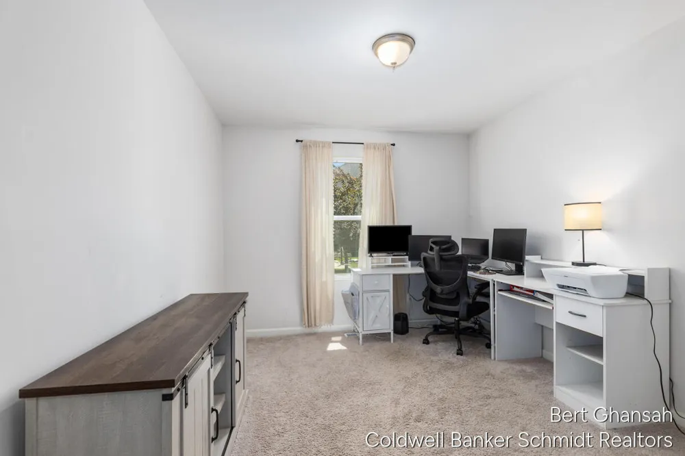 8376 Oaks Court Grand Blanc, MI 48439
