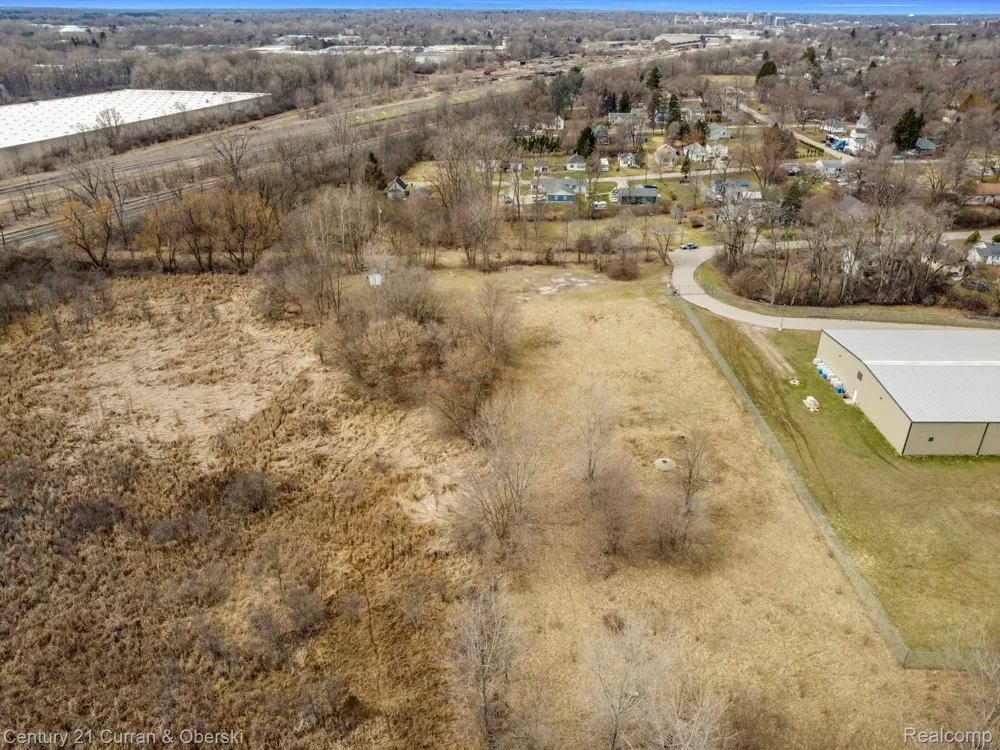 1139 S Dettman Road Leoni Township, MI 49203