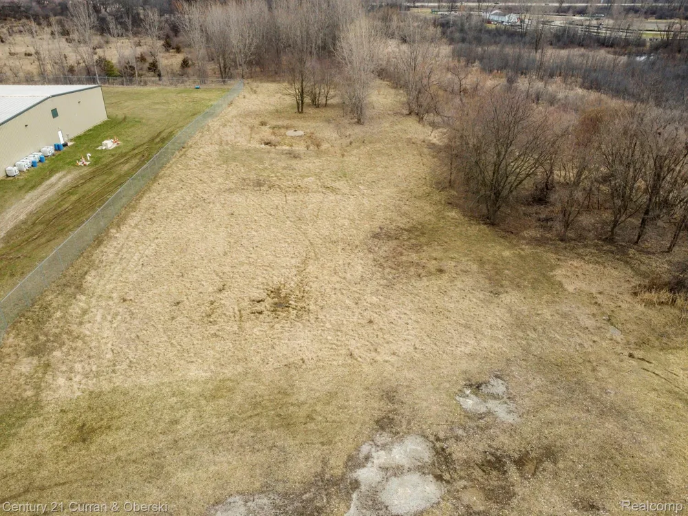 1139 S Dettman Road Leoni Township, MI 49203