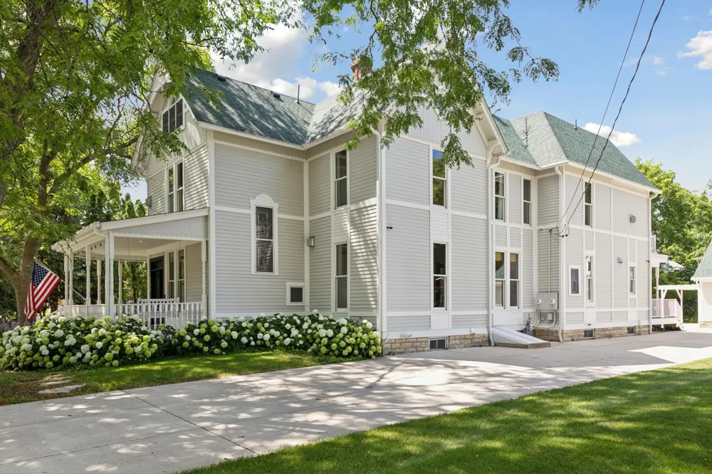 206 5th Street S Stillwater, MN 55082
