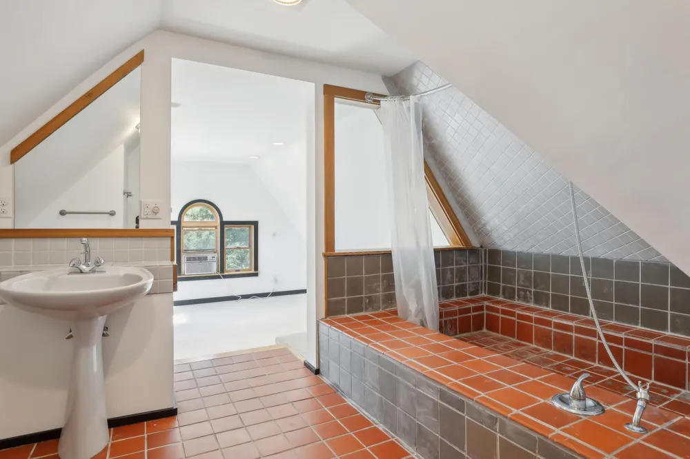 206 5th Street S Stillwater, MN 55082
