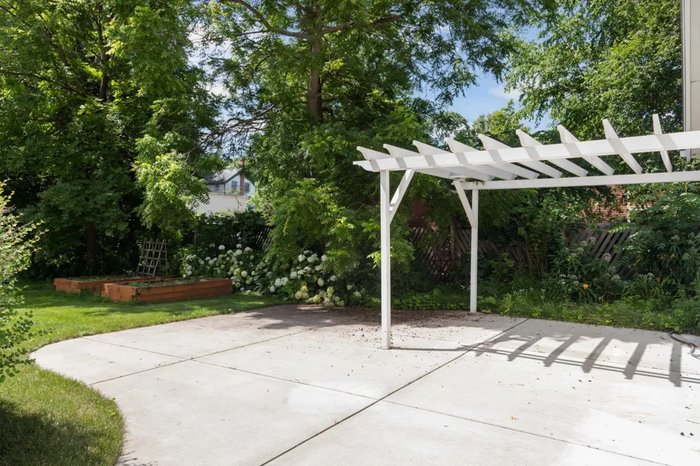 206 5th Street S Stillwater, MN 55082