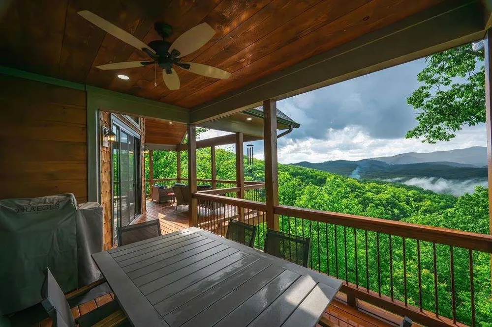 193 Pontoosuc Drive Mineral Bluff, GA 30559