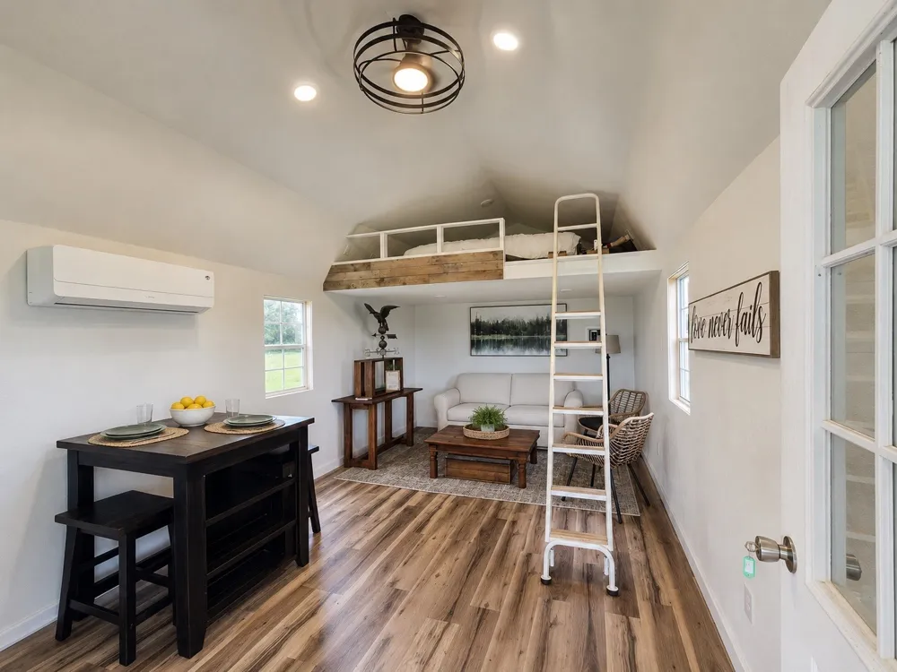 652 County Road 2850 Honey Grove, TX 75446