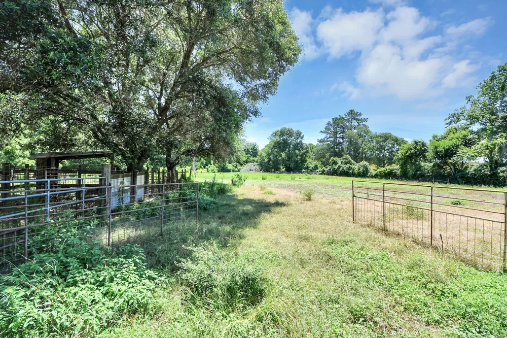 28222 Margerstadt Road Hockley, TX 77447