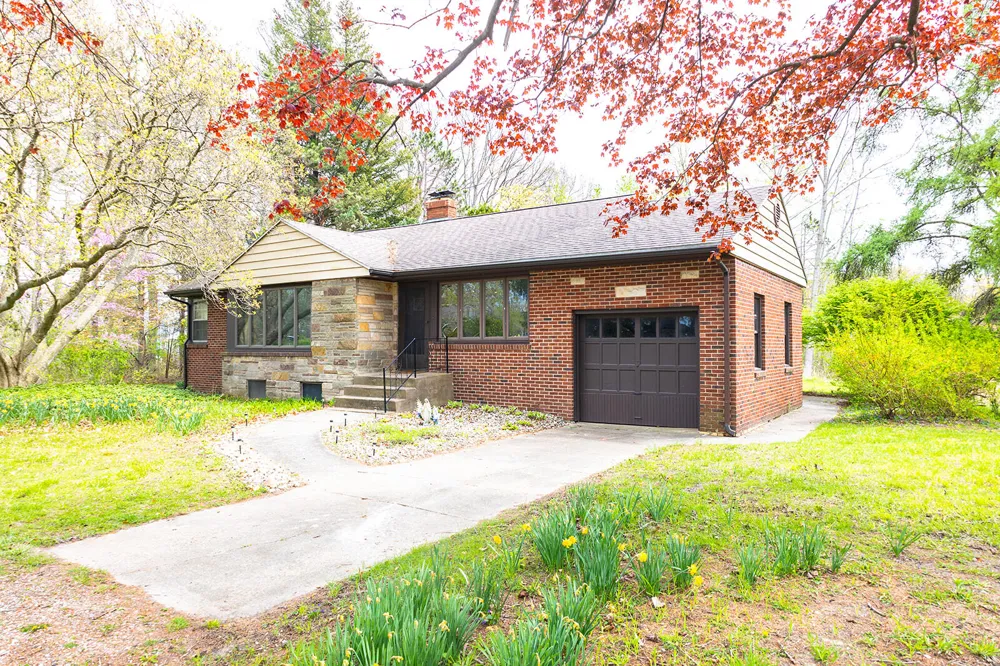 1359 Bell Avenue New Buffalo, MI 49117