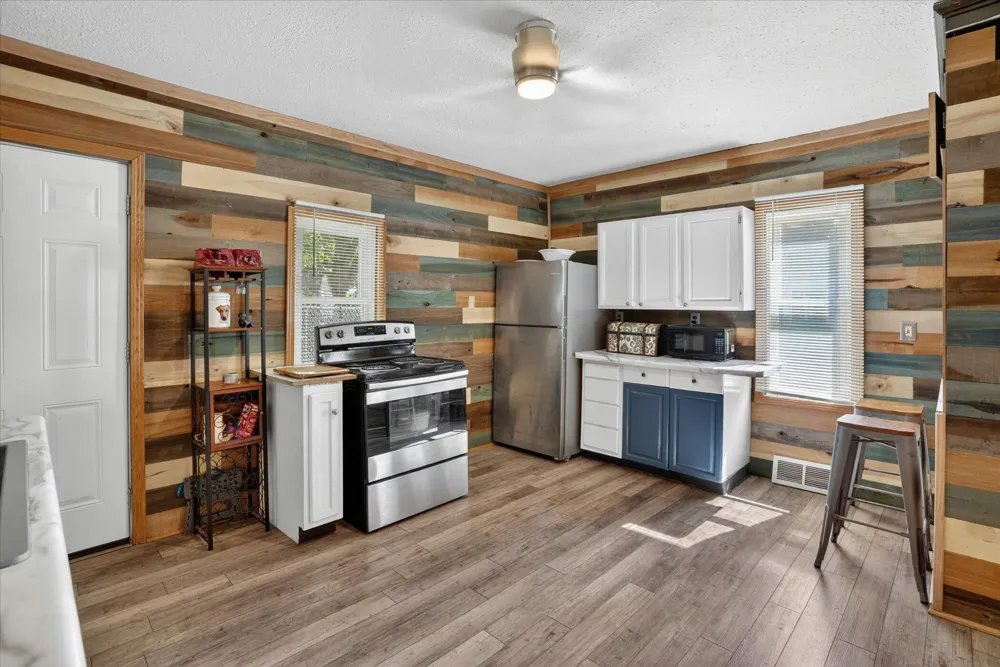 728 W Hanover Street Marshall City, MI 49068