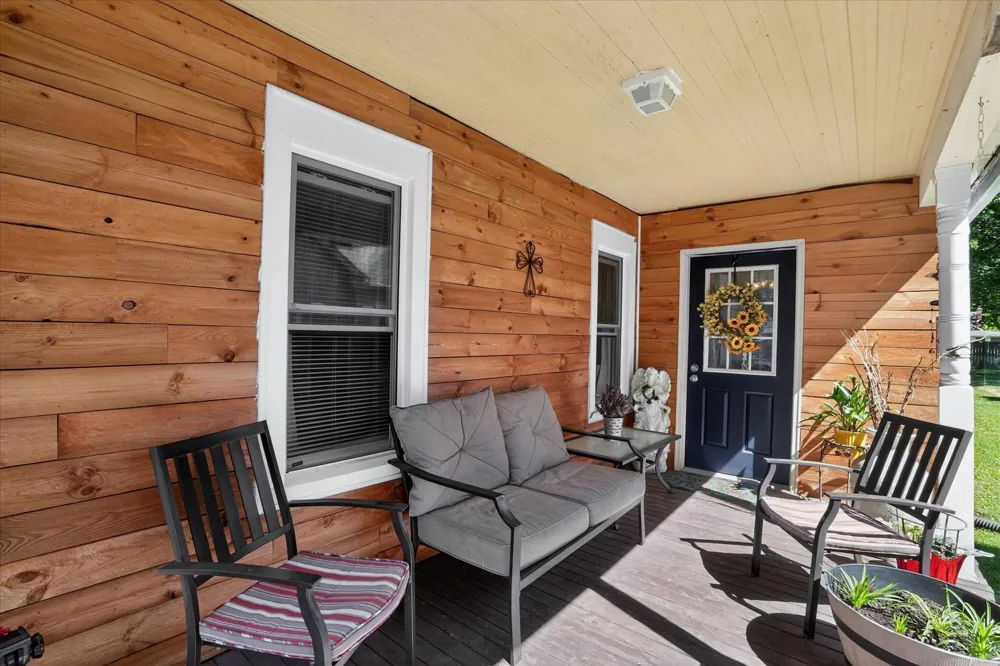 728 W Hanover Street Marshall City, MI 49068