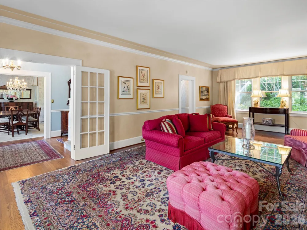 19 Blackwood Road Asheville, NC 28804