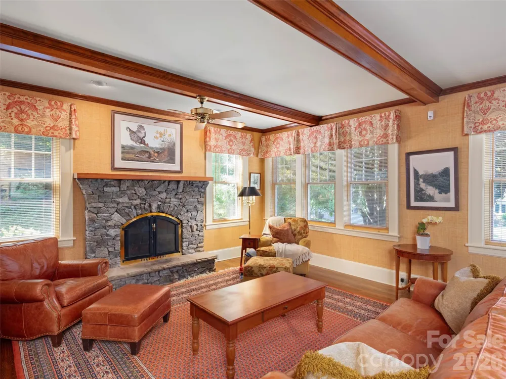 19 Blackwood Road Asheville, NC 28804