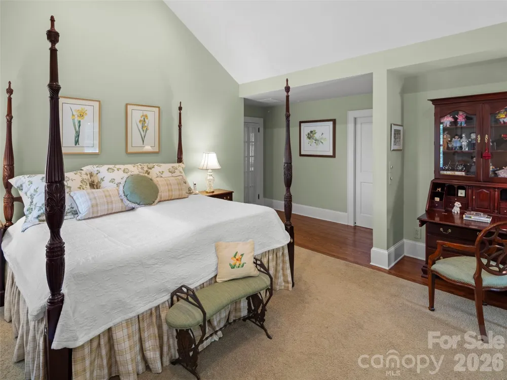 19 Blackwood Road Asheville, NC 28804
