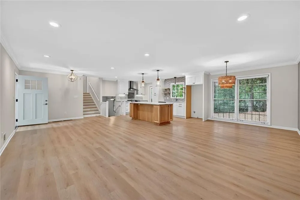 2037 Longview Way Chamblee, GA 30341