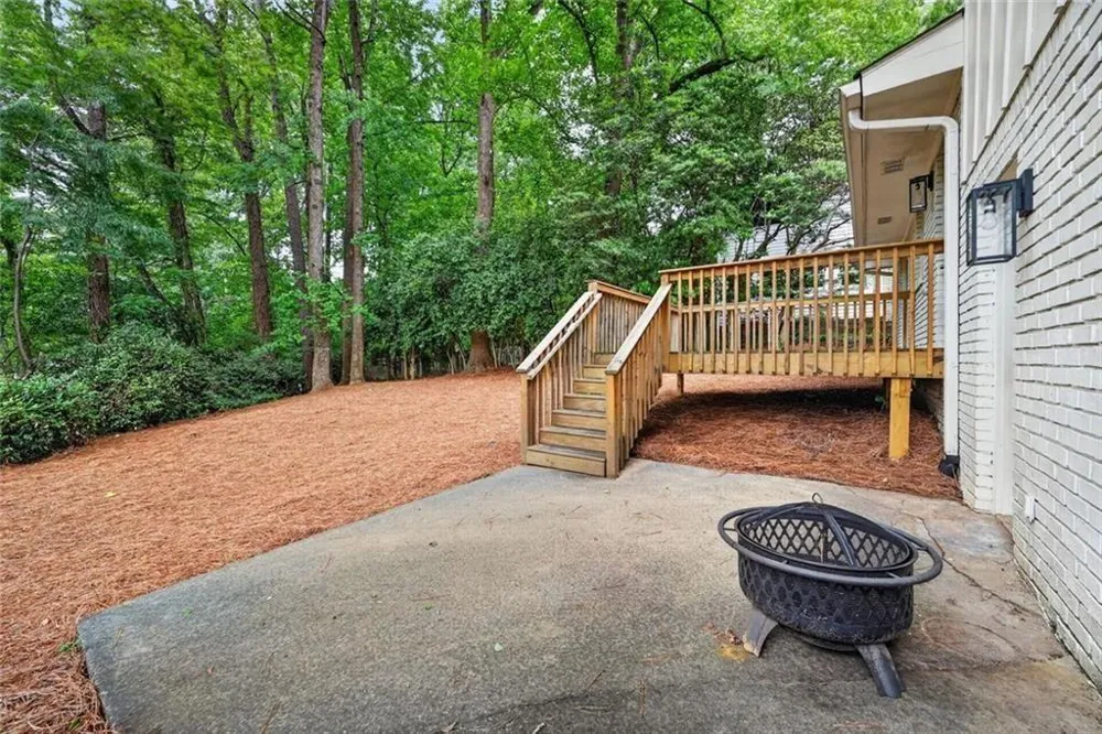 2037 Longview Way Chamblee, GA 30341