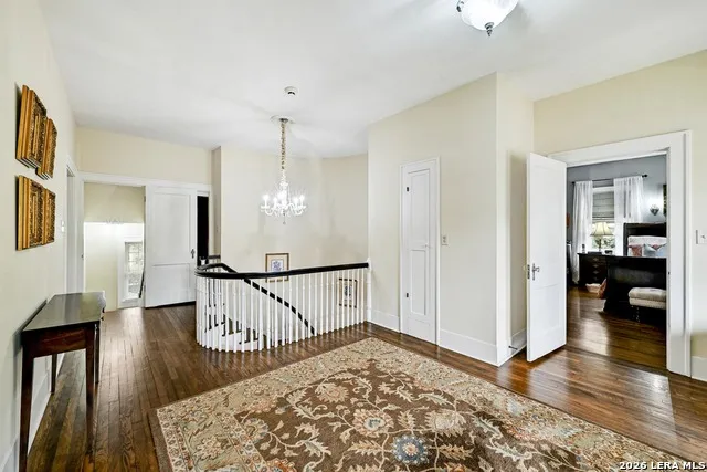 403 E BOWIE Luling, TX 78648