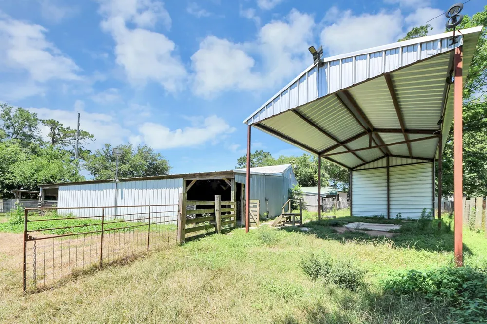 28222 Margerstadt Road Waller, TX 77484