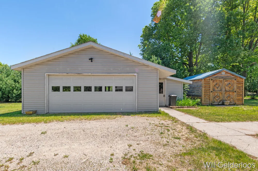 18519 Arthur Road Big Rapids, MI 49307
