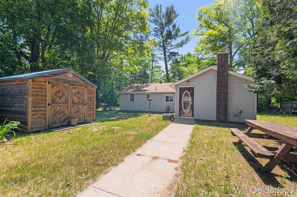 18519 Arthur Road Big Rapids, MI 49307
