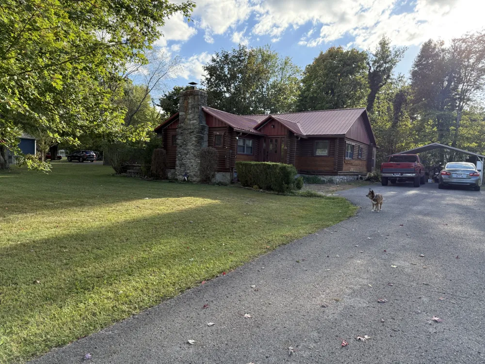 1408 Sue Ann Ln Lafayette, TN 37083