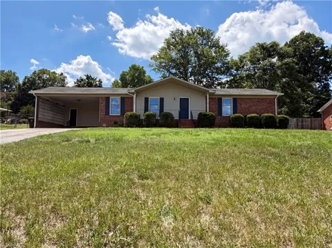 3849 Greenway Drive
