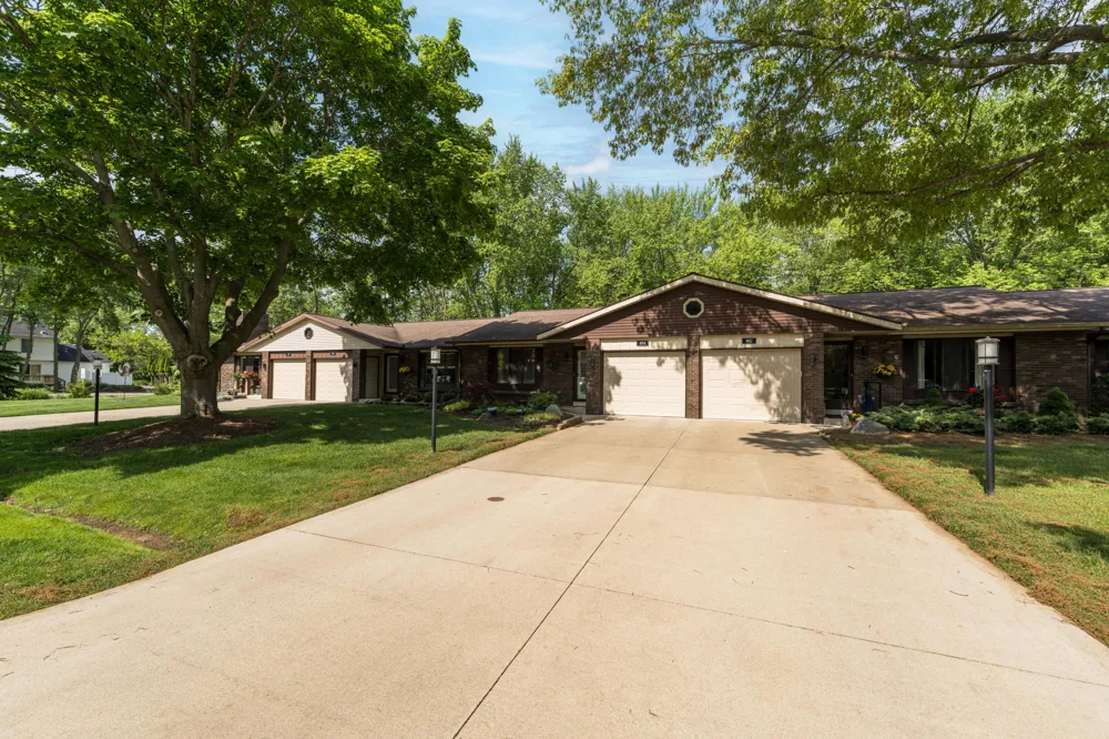 494 Amity Street Douglas, MI 49406