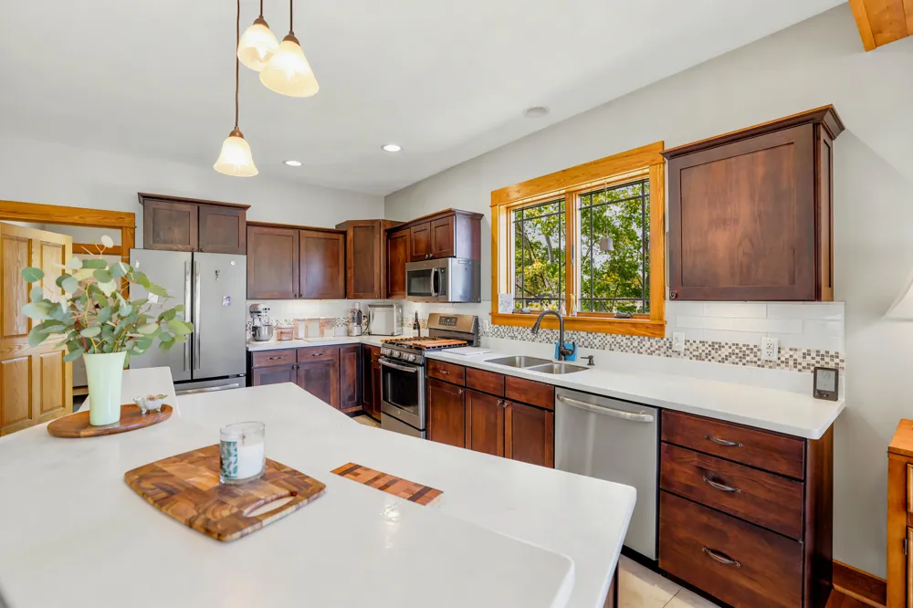 7352 Hallridge Drive NE Belding, MI 48809