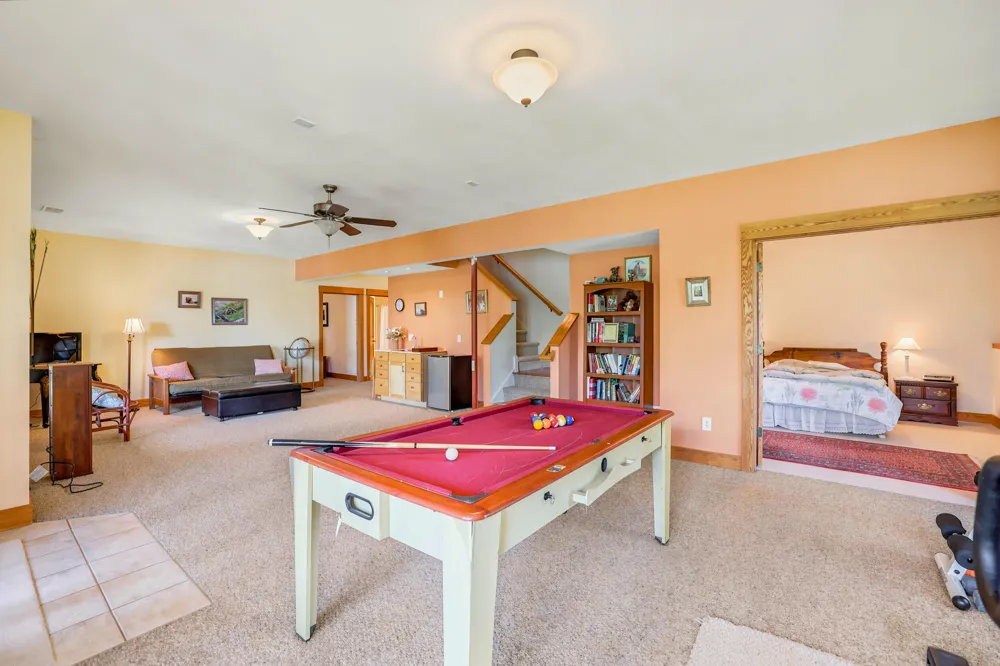 7352 Hallridge Drive NE Belding, MI 48809