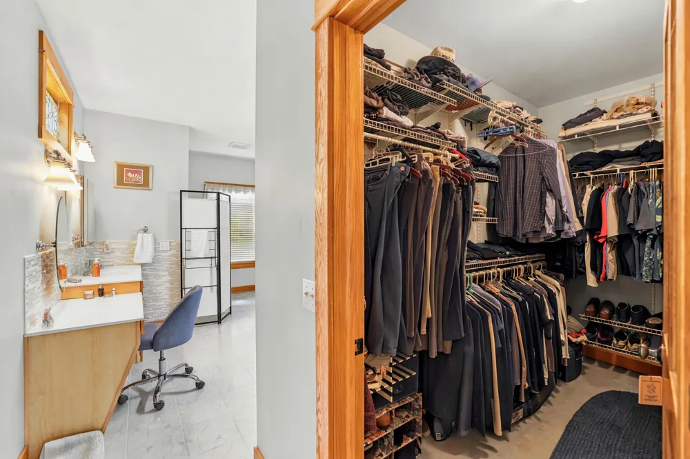 7352 Hallridge Drive NE Belding, MI 48809