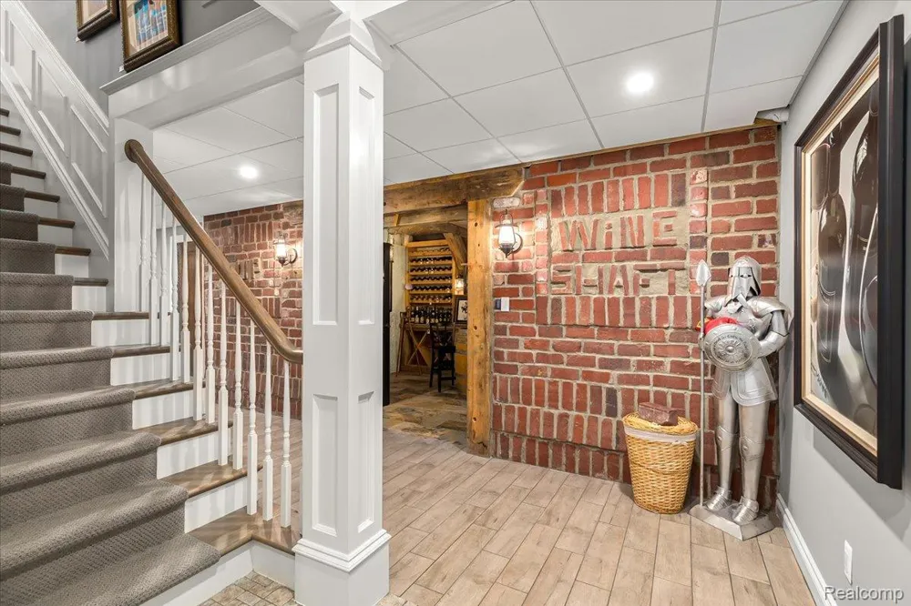 543 Deer Street Plymouth City, MI 48170