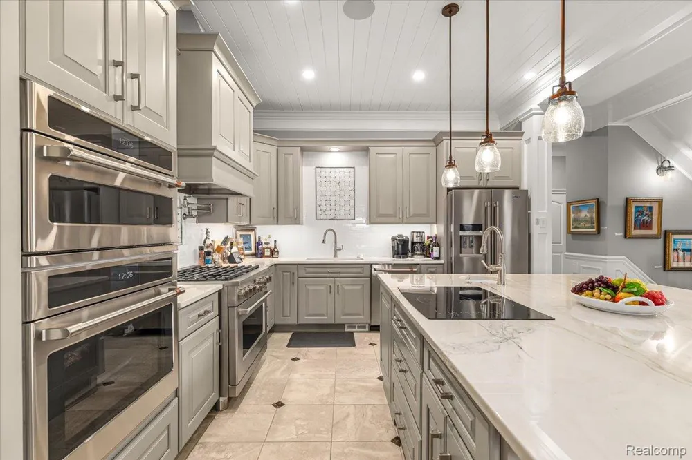 543 Deer Street Plymouth City, MI 48170