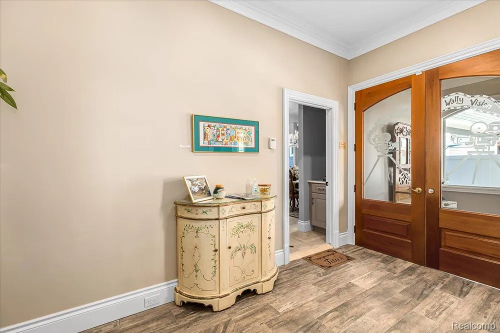 543 Deer Street Plymouth City, MI 48170