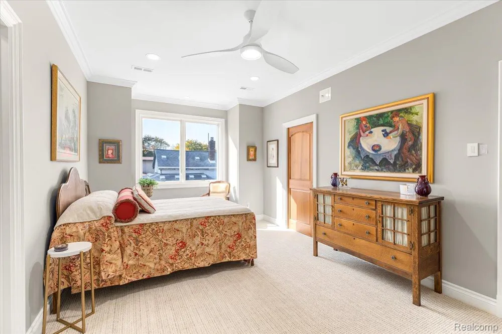 543 Deer Street Plymouth City, MI 48170