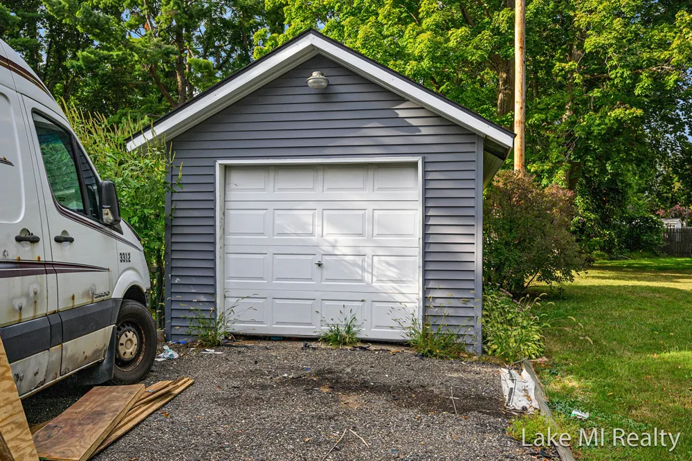 426 W Bridge Street Plainwell City, MI 49080