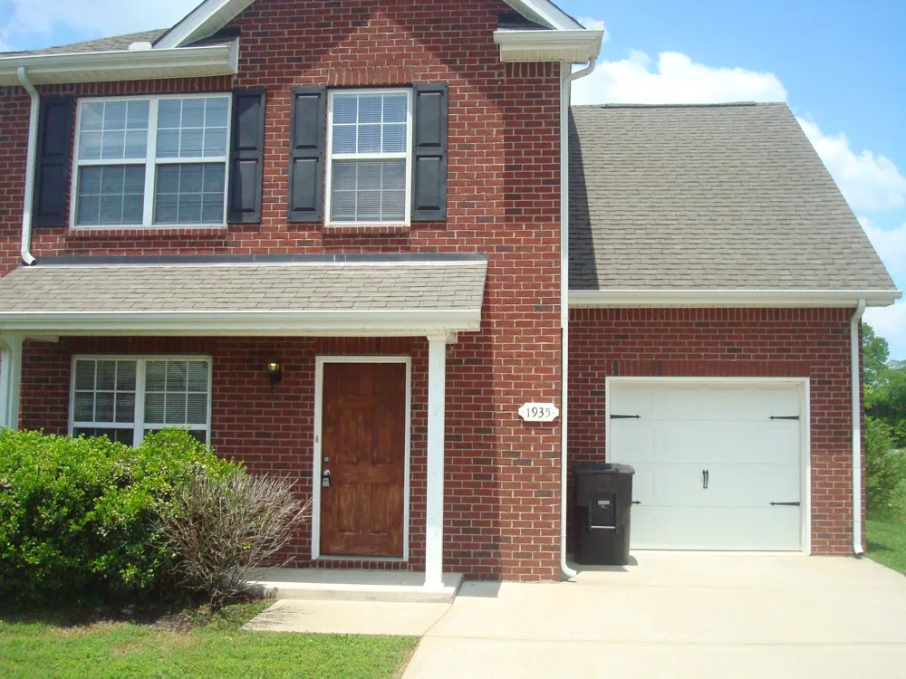 1935 Warmingfield Dr Murfreesboro, TN 37127