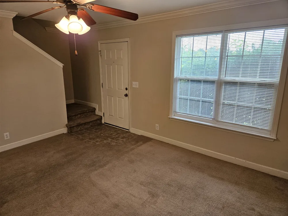 1935 Warmingfield Dr Murfreesboro, TN 37127