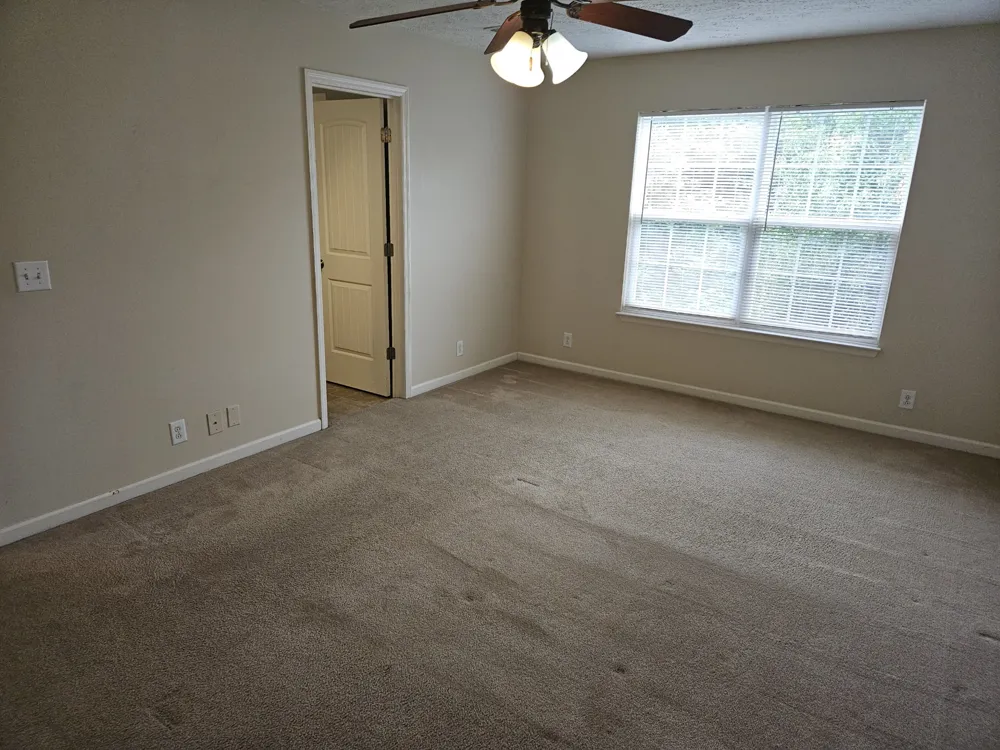 1935 Warmingfield Dr Murfreesboro, TN 37127