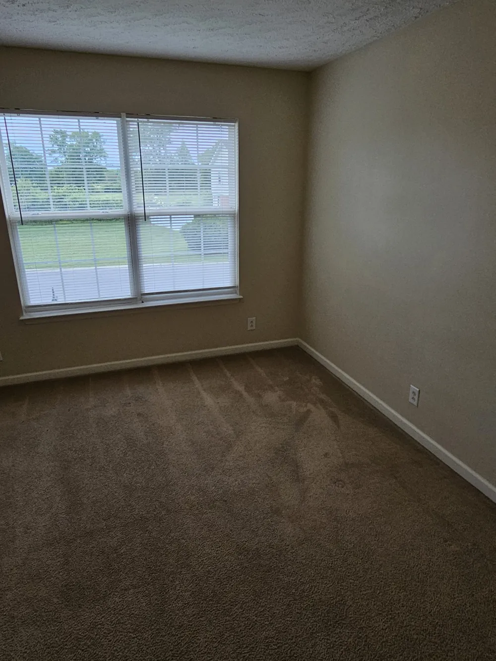 1935 Warmingfield Dr Murfreesboro, TN 37127