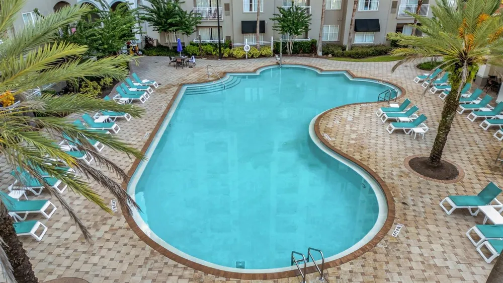 7395 UNIVERSAL BLVD #402 Orlando, FL 32819