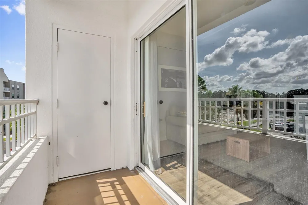7395 UNIVERSAL BLVD #402 Orlando, FL 32819