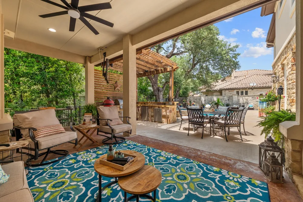 7 Sunview Road The Hills, TX 78738