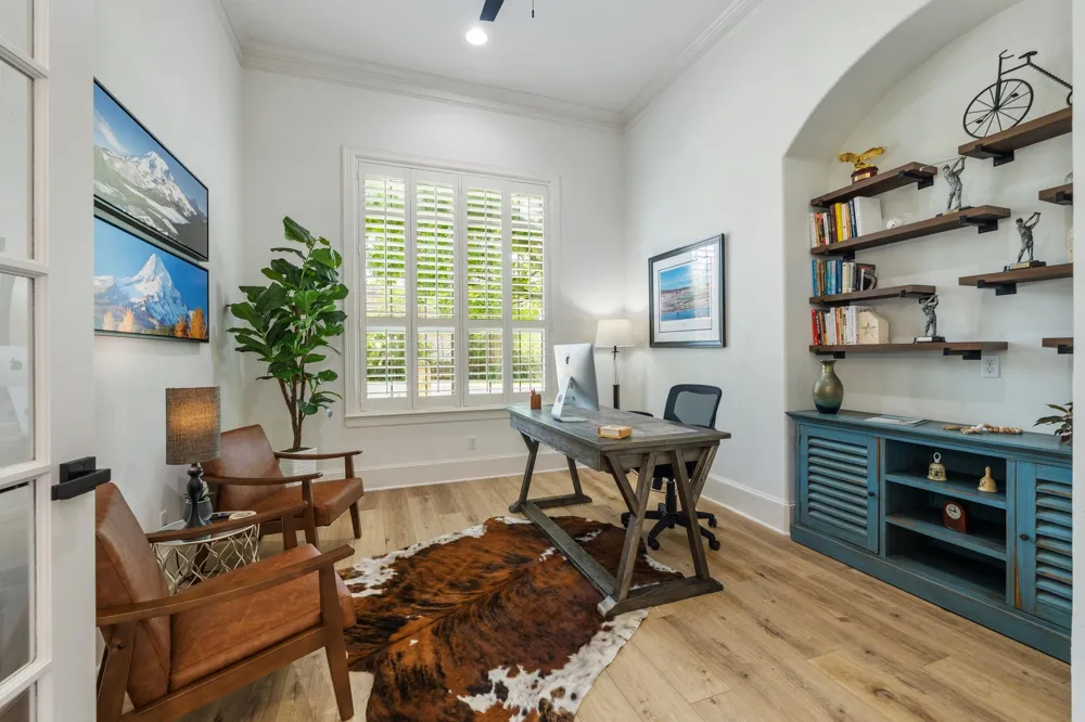 7 Sunview Road The Hills, TX 78738